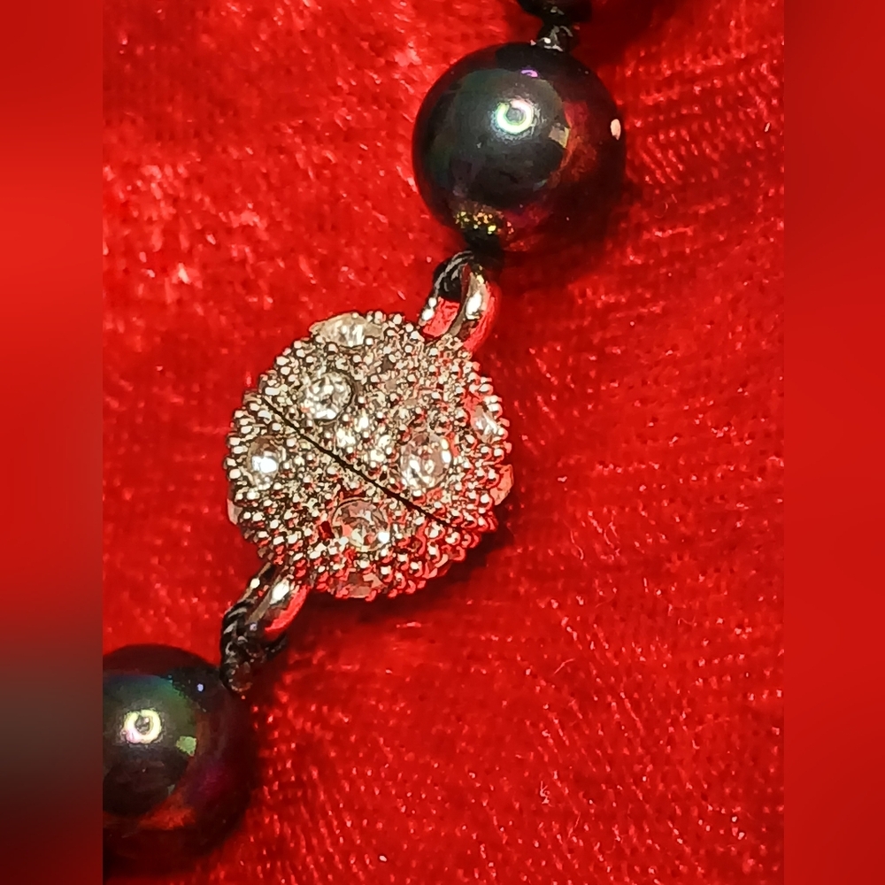 Elegant Silver and Black Pearl Necklace 18 Inches